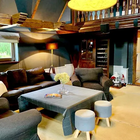 Za Różowymi Drzwiami Casa de Férias Jelenia Góra