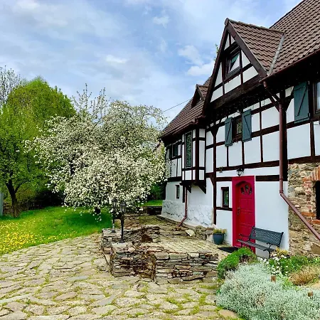 Za Rozowymi Drzwiami * Jelenia Góra