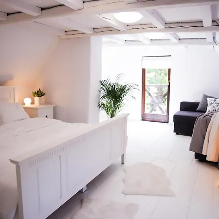 Za Różowymi Drzwiami Casa de Férias *