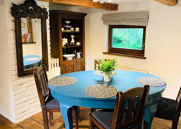 Za Rozowymi Drzwiami Tatil Evi *