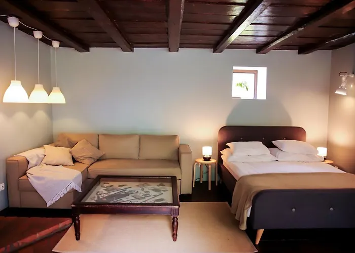 Za Rozowymi Drzwiami Jelenia Gora