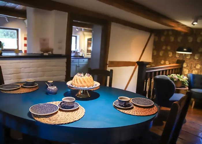 Za Rozowymi Drzwiami Tatil Evi *