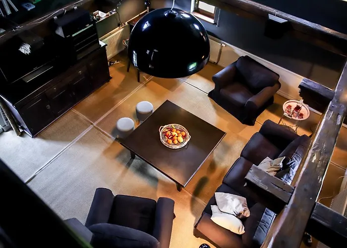 Za Rozowymi Drzwiami * Jelenia Gora